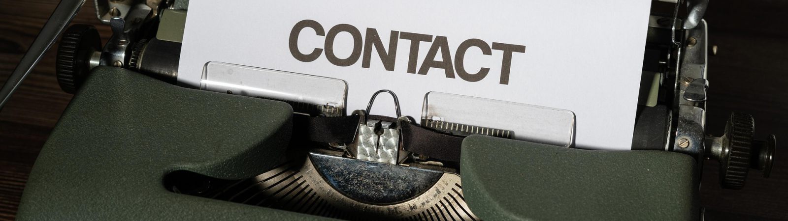 Schreibmaschine Kontakt